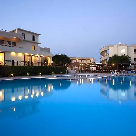 Delfinia Hotell